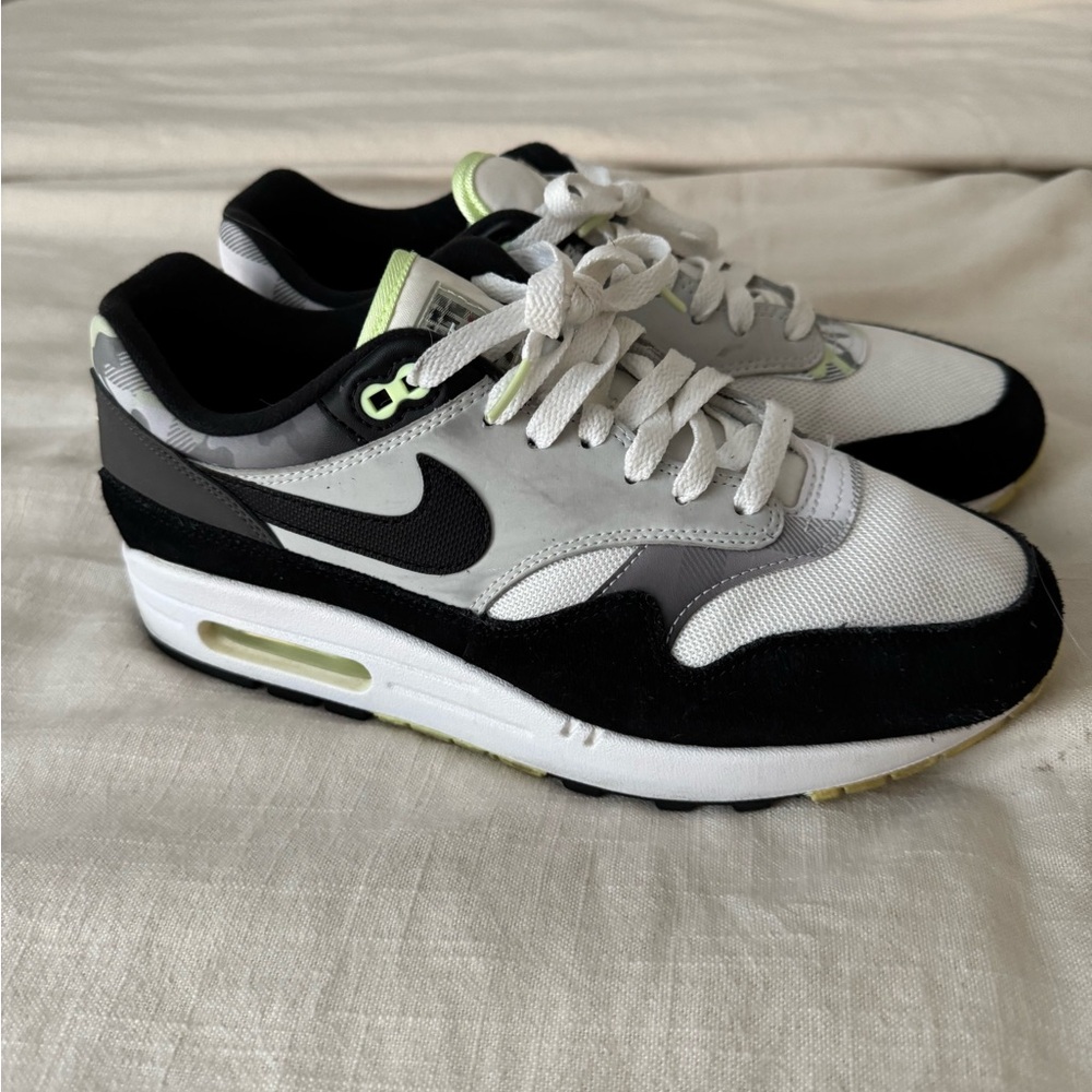 Nike Air Max 1 Size 9